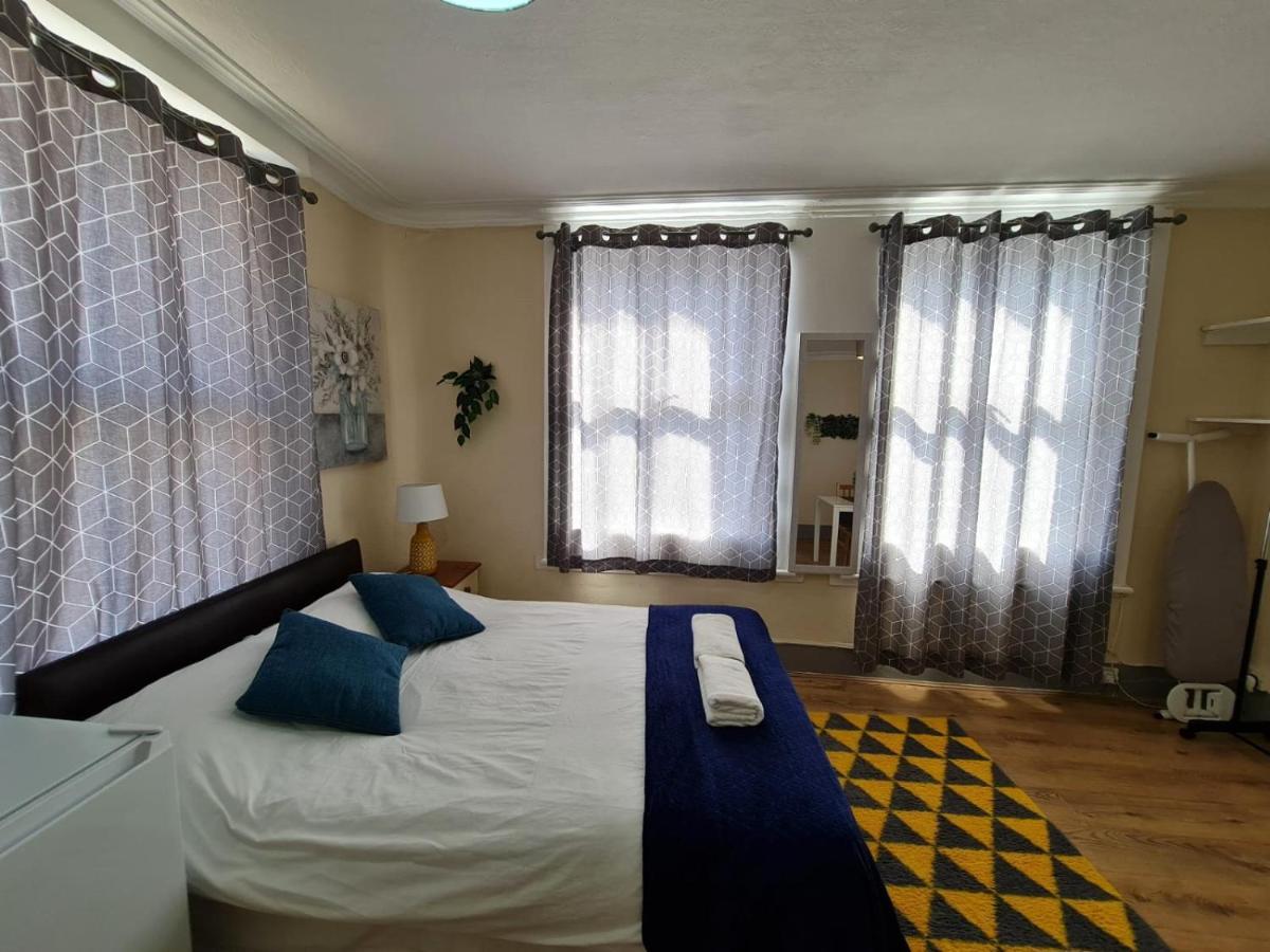 Lovely Private Room Near Central Londra Esterno foto